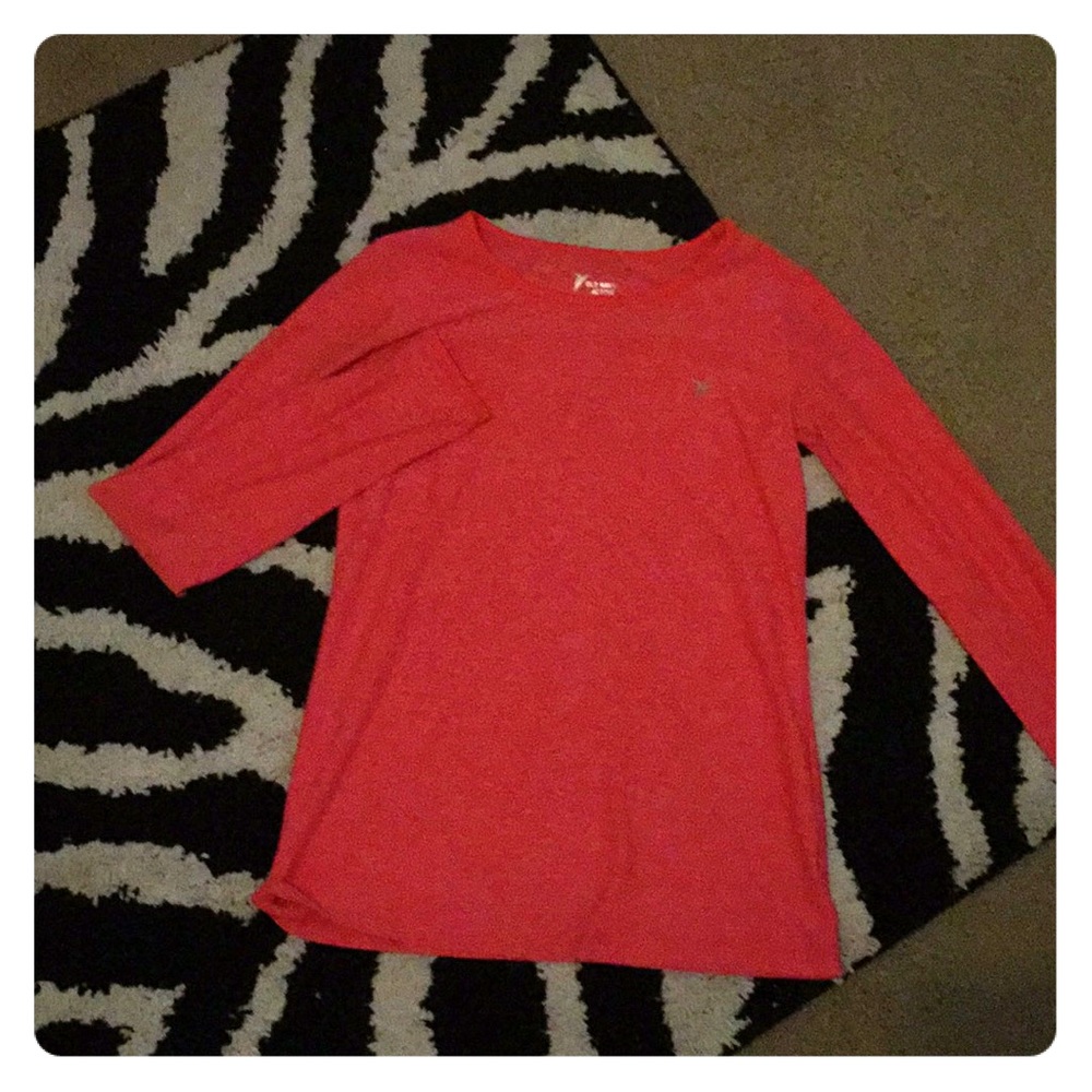 Long sleeve active shirt